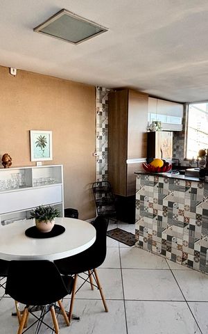 Casa à venda com 390m², 4 quartos e 1 vaga Casa à venda com 390m², 4 quartos e 1 vagaSala de jantar