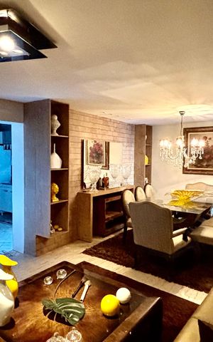 Casa à venda com 390m², 4 quartos e 1 vaga Casa à venda com 390m², 4 quartos e 1 vagaSala de jantar