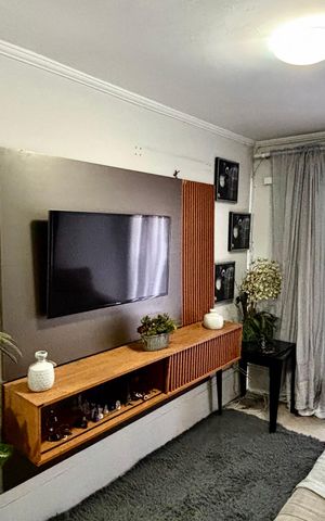 Casa à venda com 390m², 4 quartos e 1 vaga Casa à venda com 390m², 4 quartos e 1 vagaSala