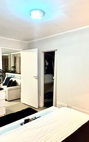 Casa à venda com 390m², 4 quartos e 1 vaga Casa à venda com 390m², 4 quartos e 1 vagaQuarto suíte 1