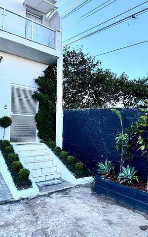 Casa à venda com 390m², 4 quartos e 1 vaga Casa à venda com 390m², 4 quartos e 1 vagaÁrea comum