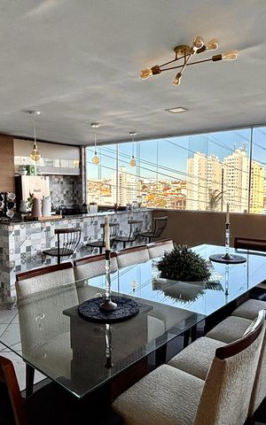 Casa à venda com 390m², 4 quartos e 1 vaga Casa à venda com 390m², 4 quartos e 1 vagaSala de jantar