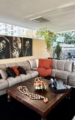 Casa à venda com 390m², 4 quartos e 1 vaga Casa à venda com 390m², 4 quartos e 1 vagaSala de jantar
