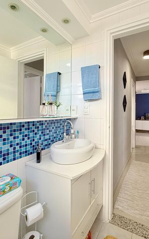 Apartamento à venda com 64m², 2 quartos e 1 vaga Apartamento à venda com 64m², 2 quartos e 1 vagaBanheiro