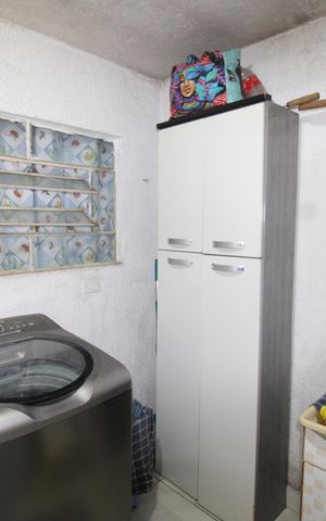 Casa de condomínio à venda com 175m², 3 quartos e 1 vagaÁrea de serviço