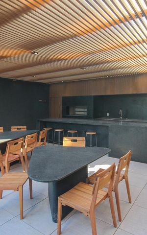 Apartamento à venda com 97m², 3 quartos e 2 vagas Apartamento à venda com 97m², 3 quartos e 2 vagasÁrea comum - Churrasqueira