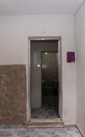 Casa para alugar com 60m², 1 quarto e sem vaga Casa para alugar com 60m², 1 quarto e sem vagaEntrada