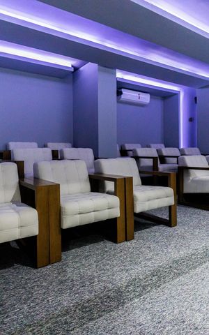 Apartamento à venda com 70m², 2 quartos e 1 vagaCinema