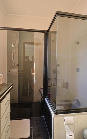 Casa à venda com 200m², 4 quartos e 3 vagasBanheiro do Quarto 4