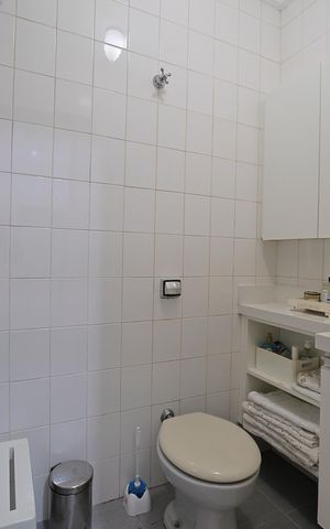 Casa à venda com 200m², 4 quartos e 3 vagasBanheiro 2