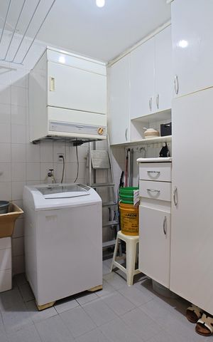 Casa à venda com 200m², 4 quartos e 3 vagasÁrea de Serviço