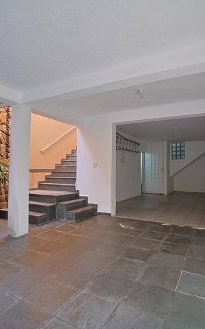 Casa à venda com 200m², 4 quartos e 3 vagasGaragem