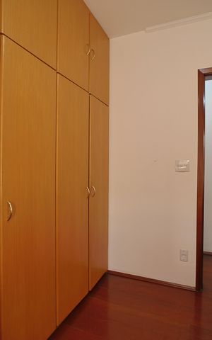 Casa à venda com 200m², 4 quartos e 3 vagasQuarto 3