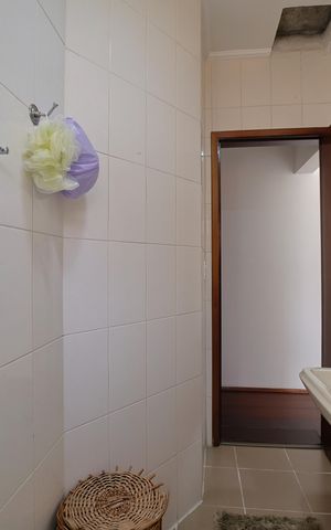 Casa à venda com 200m², 4 quartos e 3 vagasBanheiro