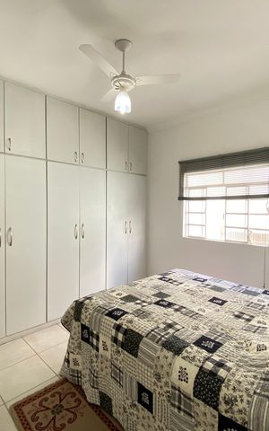Casa à venda com 178m², 3 quartos e 1 vaga