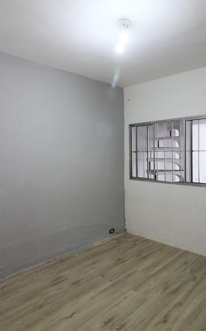 Casa para alugar com 75m², 2 quartos e 1 vagaSala
