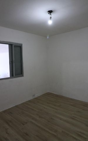 Casa para alugar com 75m², 2 quartos e 1 vagaQuarto 1
