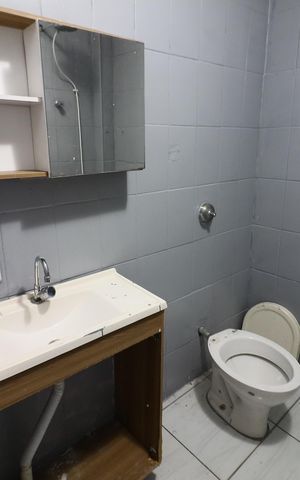 Casa para alugar com 75m², 2 quartos e 1 vagaBanheiro