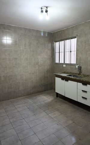 Casa para alugar com 75m², 2 quartos e 1 vagaCozinha