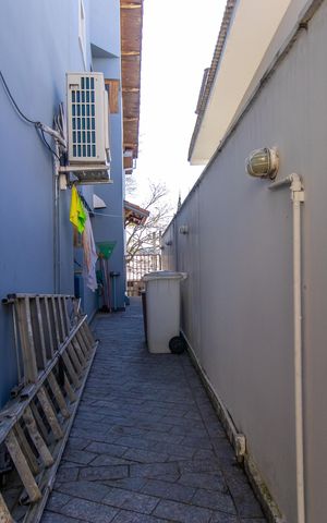 Casa de condomínio para alugar com 360m², 5 quartos e 5 vagas Casa de condomínio para alugar com 360m², 5 quartos e 5 vagasCorredor lateral