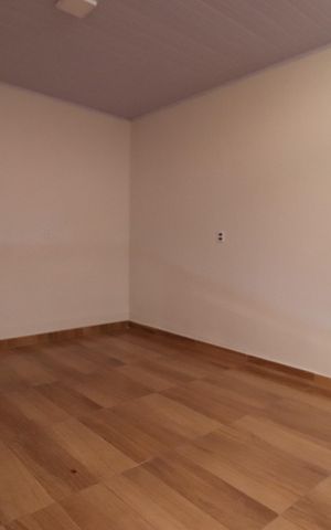 Casa para alugar com 50m², 1 quarto e 1 vagaQuarto
