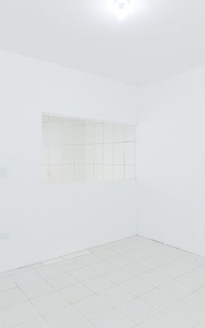 Casa para alugar com 67m², 1 quarto e sem vagaQuarto