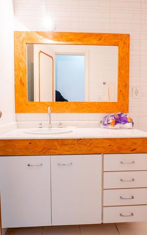 Apartamento à venda com 86m², 2 quartos e 1 vaga Apartamento à venda com 86m², 2 quartos e 1 vagaBanheiro
