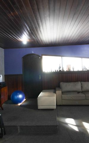Casa à venda com 305m², 5 quartos e 2 vagas