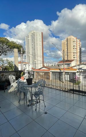 Casa à venda com 305m², 5 quartos e 2 vagas