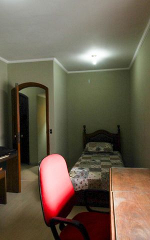 Casa à venda com 305m², 5 quartos e 2 vagas