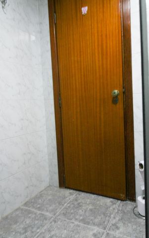Casa à venda com 305m², 5 quartos e 2 vagas