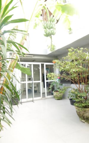 Casa à venda com 305m², 5 quartos e 2 vagas