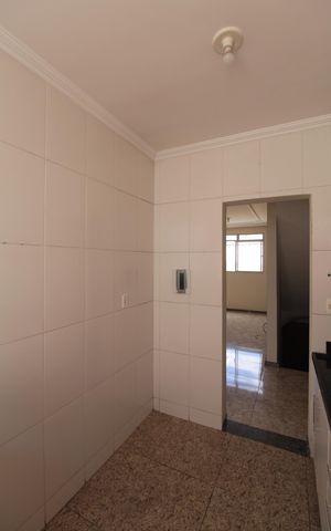 Apartamento à venda com 170m², 2 quartos e 1 vagaCozinha e Área de Serviço