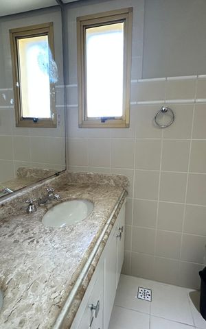 Apartamento à venda com 107m², 3 quartos e 2 vagas Apartamento à venda com 107m², 3 quartos e 2 vagasBanheiro da Suíte