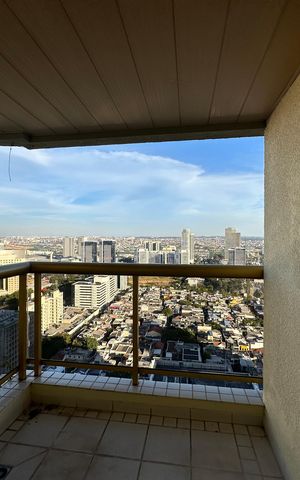 Apartamento à venda com 107m², 3 quartos e 2 vagas Apartamento à venda com 107m², 3 quartos e 2 vagasVaranda