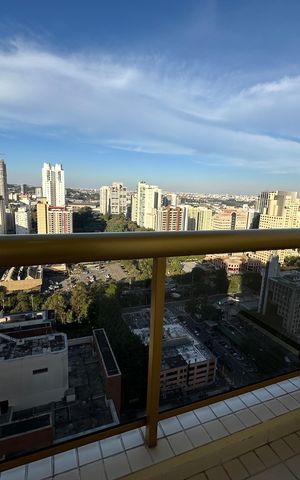 Apartamento à venda com 107m², 3 quartos e 2 vagas Apartamento à venda com 107m², 3 quartos e 2 vagasVaranda