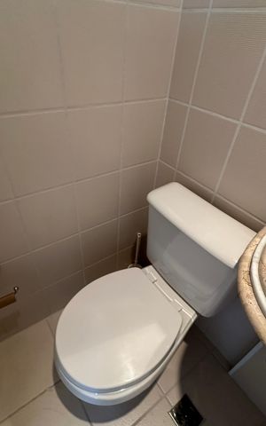 Apartamento à venda com 107m², 3 quartos e 2 vagas Apartamento à venda com 107m², 3 quartos e 2 vagasLavabo