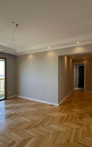 Apartamento à venda com 107m², 3 quartos e 2 vagas Apartamento à venda com 107m², 3 quartos e 2 vagasSala