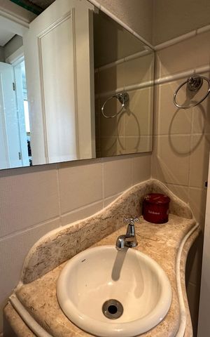 Apartamento à venda com 107m², 3 quartos e 2 vagas Apartamento à venda com 107m², 3 quartos e 2 vagasLavabo