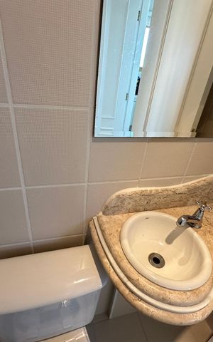 Apartamento à venda com 107m², 3 quartos e 2 vagas Apartamento à venda com 107m², 3 quartos e 2 vagasLavabo