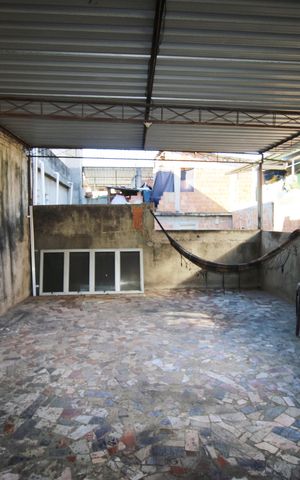 Casa para alugar com 180m², 3 quartos e sem vagaÁrea de Serviço e Terraço