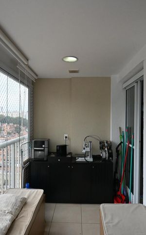 Apartamento à venda com 61m², 2 quartos e 1 vagaVaranda