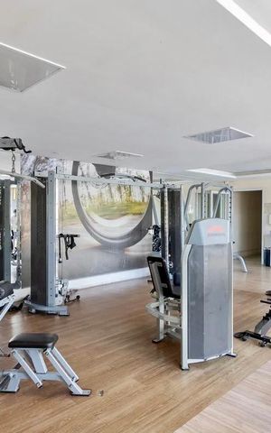 Apartamento à venda com 77m², 2 quartos e 2 vagas Apartamento à venda com 77m², 2 quartos e 2 vagasAcademia