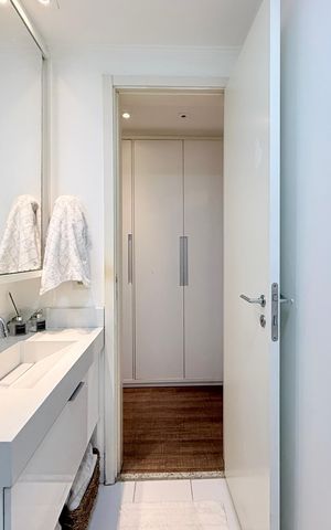 Apartamento à venda com 77m², 2 quartos e 2 vagas Apartamento à venda com 77m², 2 quartos e 2 vagasBanheiro Suíte