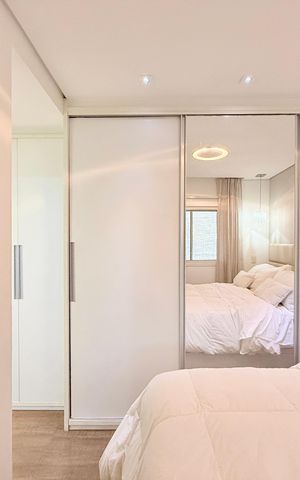 Apartamento à venda com 77m², 2 quartos e 2 vagas Apartamento à venda com 77m², 2 quartos e 2 vagasSuíte