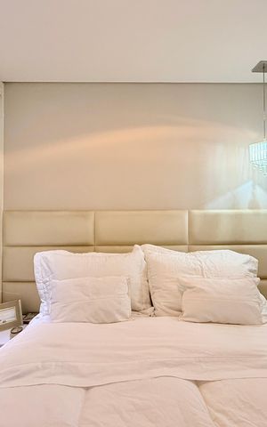 Apartamento à venda com 77m², 2 quartos e 2 vagas Apartamento à venda com 77m², 2 quartos e 2 vagasSuíte
