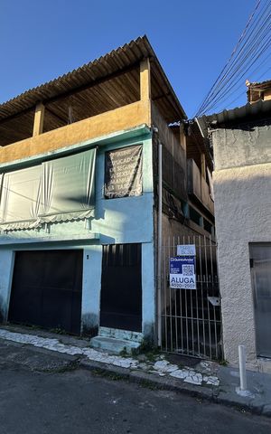 Casa para alugar com 60m², 2 quartos e sem vagaFachada + Placa