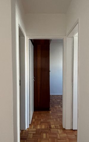 Apartamento à venda com 79m², 2 quartos e sem vaga Apartamento à venda com 79m², 2 quartos e sem vagaCorredor