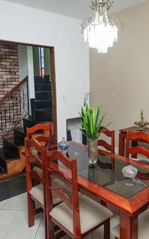 Casa à venda com 550m², 5 quartos e 5 vagas