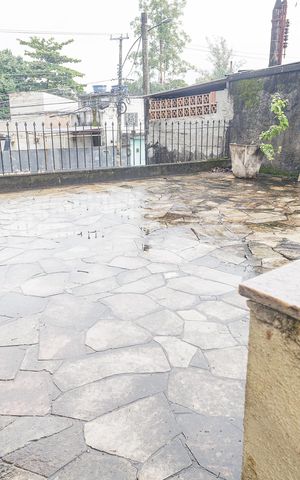Casa à venda com 550m², 5 quartos e 5 vagas Casa à venda com 550m², 5 quartos e 5 vagasQuintal